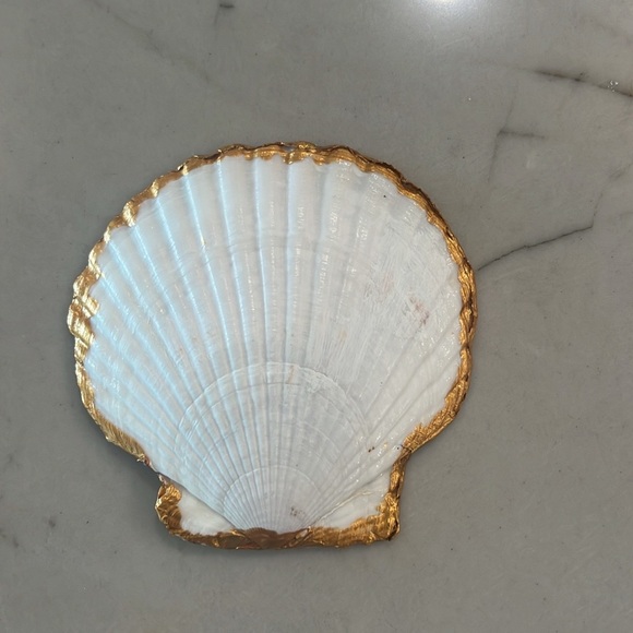 Scallop shell Decoupage handmade trinket dish - Picture 2 of 5